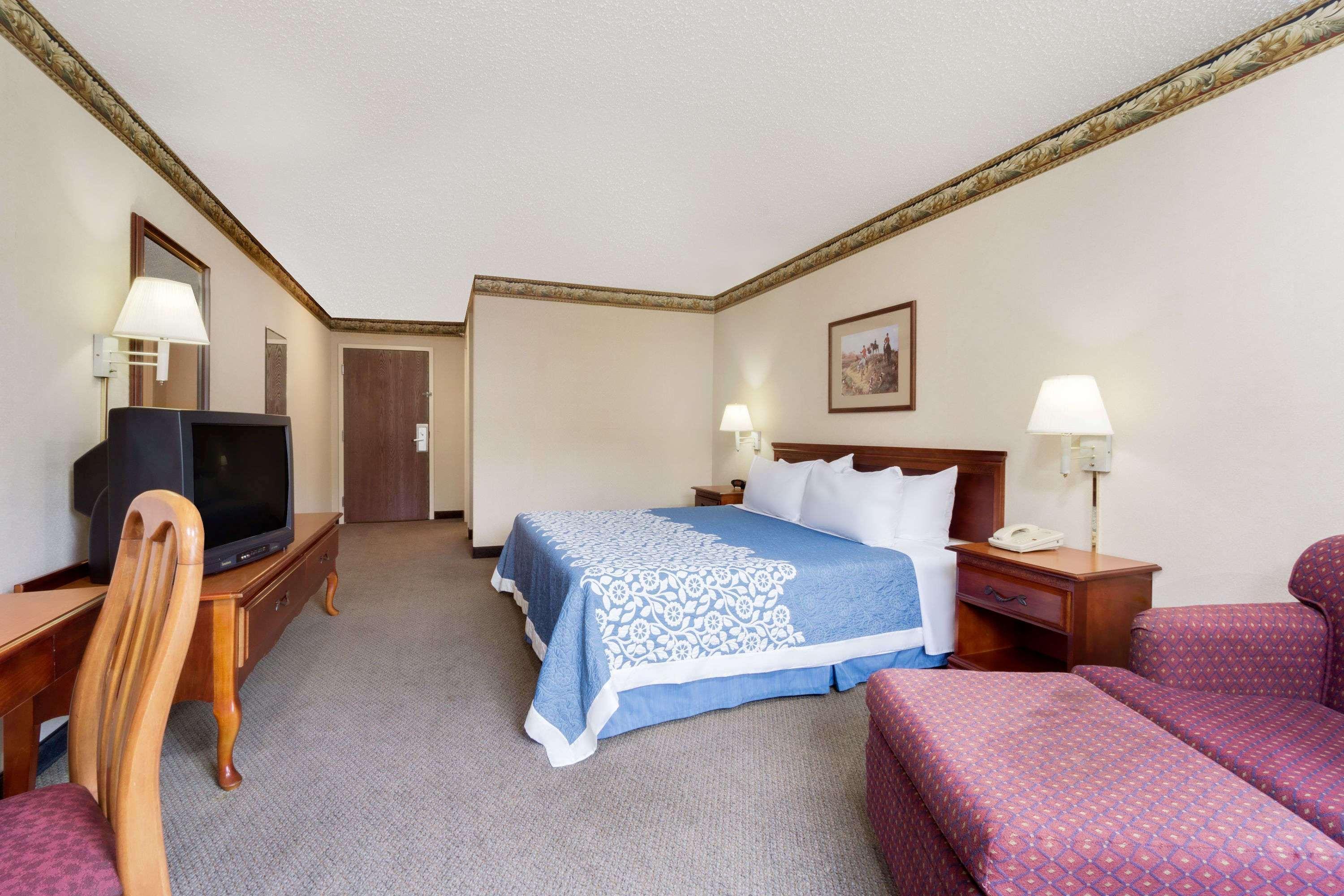 Magnuson Hotel West Liberty Eksteriør billede